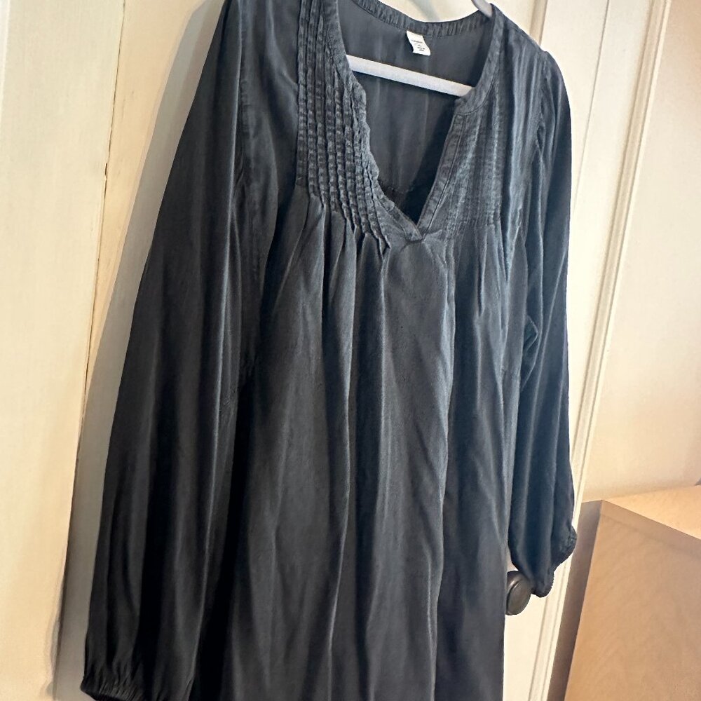 | OLD NAVY | Pintuck Gray Dress